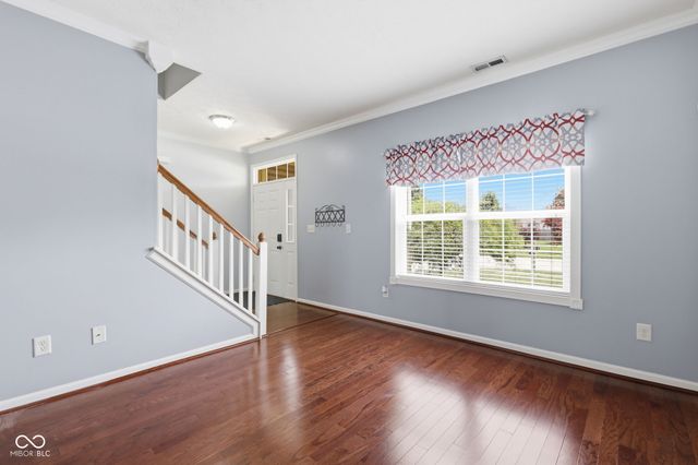 9080 N Falling Waters Drive, Mccordsville, IN 46055