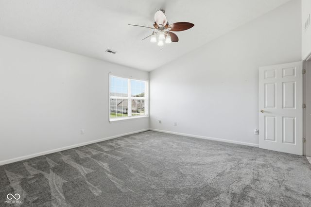 9080 N Falling Waters Drive, Mccordsville, IN 46055