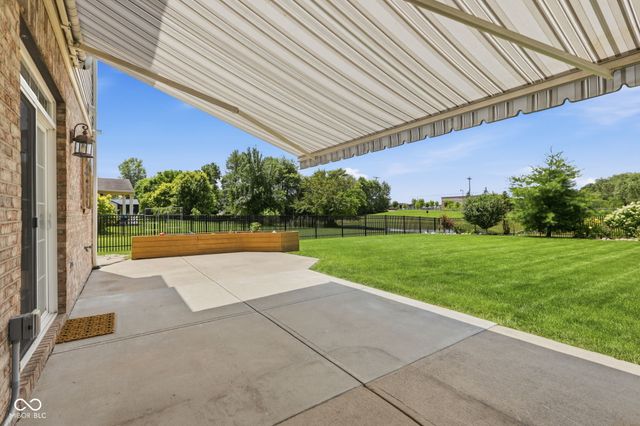 9080 N Falling Waters Drive, Mccordsville, IN 46055