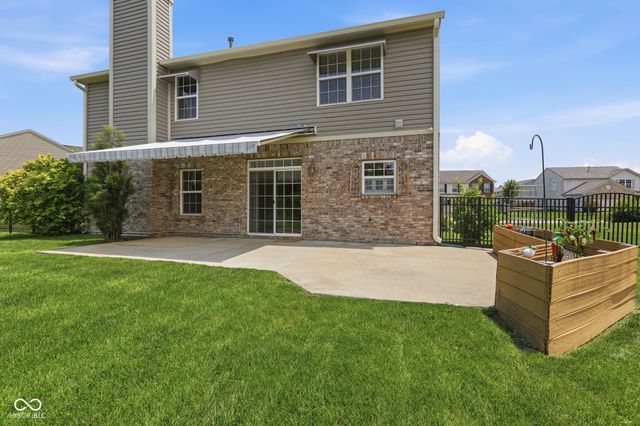 9080 N Falling Waters Drive, Mccordsville, IN 46055