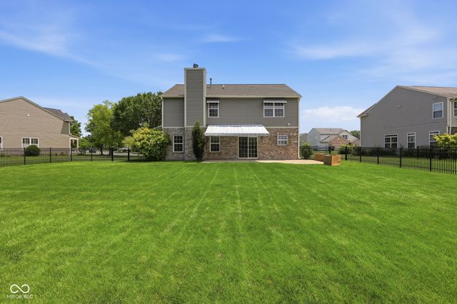 9080 N Falling Waters Drive, Mccordsville, IN 46055
