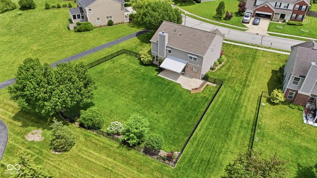 9080 N Falling Waters Drive, Mccordsville, IN 46055