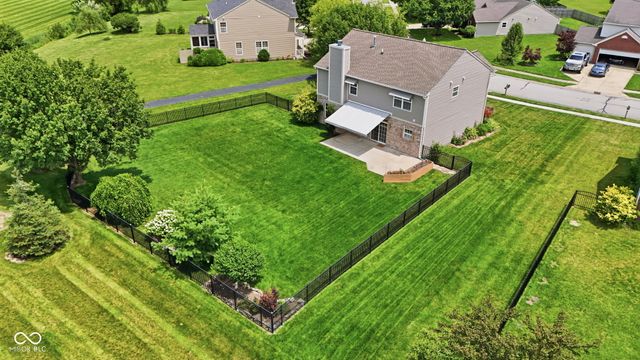 9080 N Falling Waters Drive, Mccordsville, IN 46055