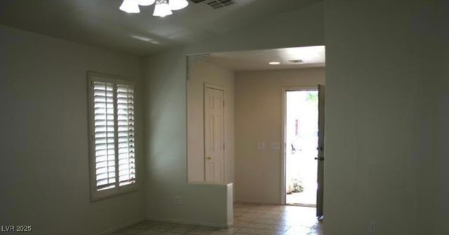 9524 Kelly Creek Avenue, Las Vegas, NV 89129