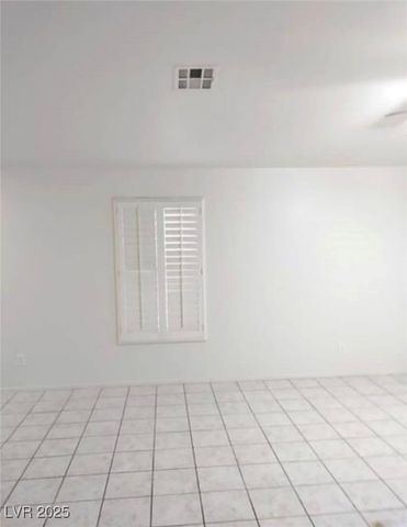 9524 Kelly Creek Avenue, Las Vegas, NV 89129