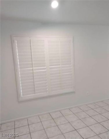 9524 Kelly Creek Avenue, Las Vegas, NV 89129