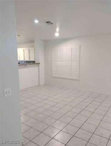 9524 Kelly Creek Avenue, Las Vegas, NV 89129