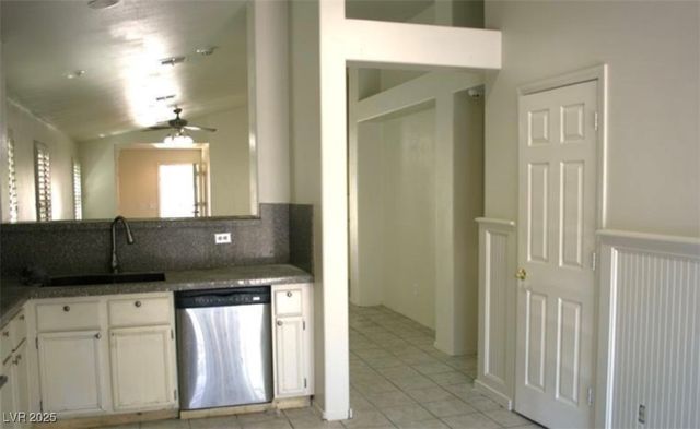 9524 Kelly Creek Avenue, Las Vegas, NV 89129