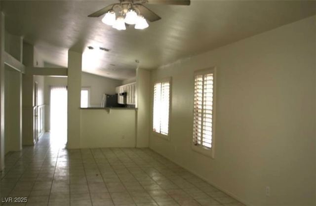 9524 Kelly Creek Avenue, Las Vegas, NV 89129