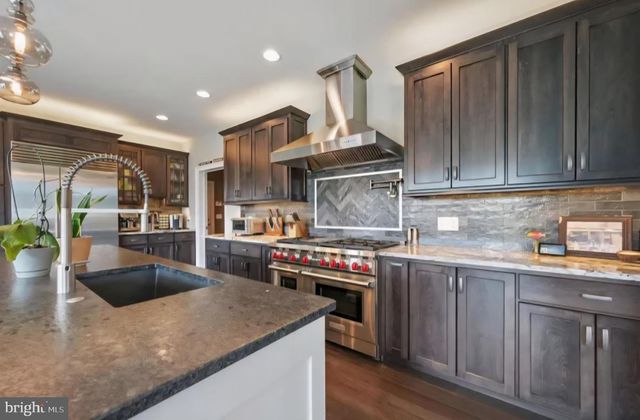 143 PEARSONS CORNER RD, Hartly, DE 19953