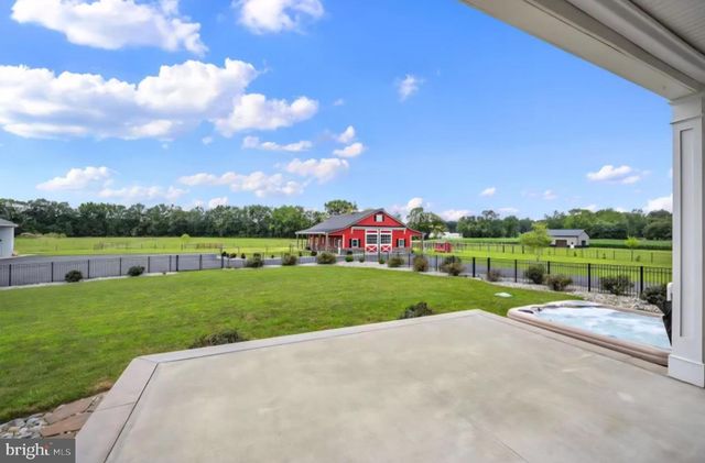 143 PEARSONS CORNER RD, Hartly, DE 19953