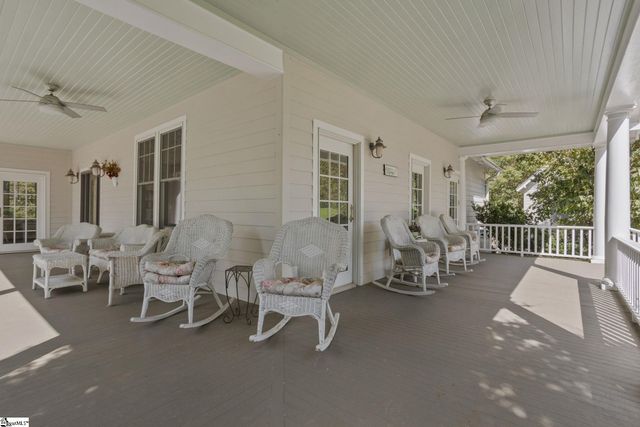 10490 New Cut Road, Campobello, SC 29322