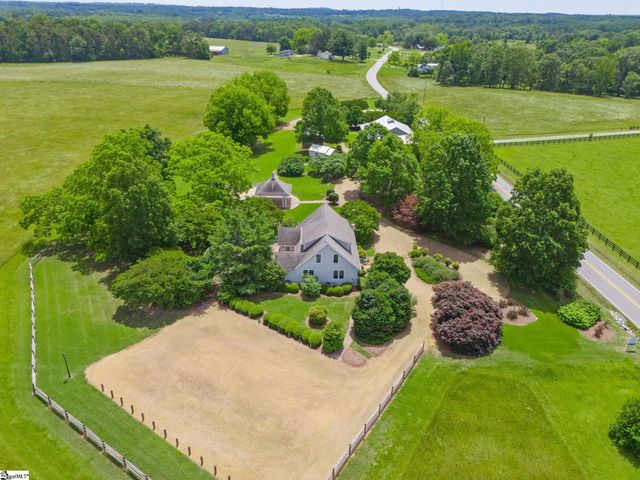 10490 New Cut Road, Campobello, SC 29322