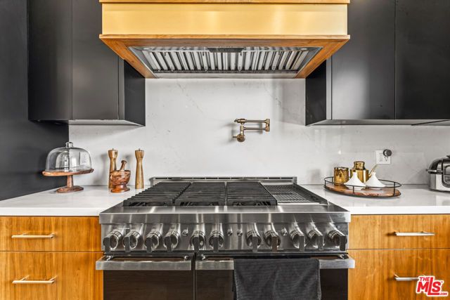 6207 Babcock Avenue, North Hollywood (los Angeles), CA 91606