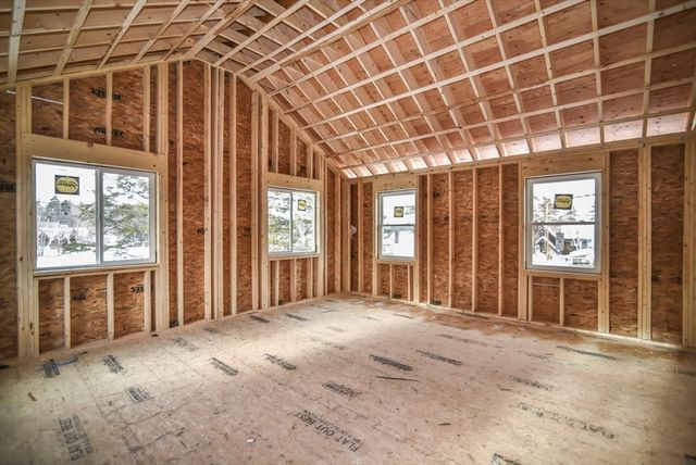 5 Ridge Rd, Newton, NH 03858