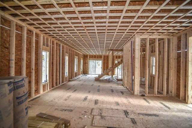 5 Ridge Rd, Newton, NH 03858