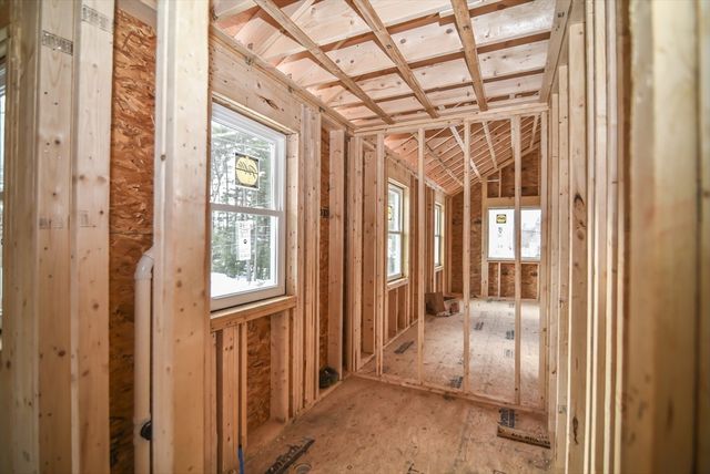 5 Ridge Rd, Newton, NH 03858