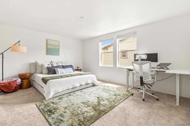 2754 Silver Medal Rd 5, Chula Vista, CA 91915