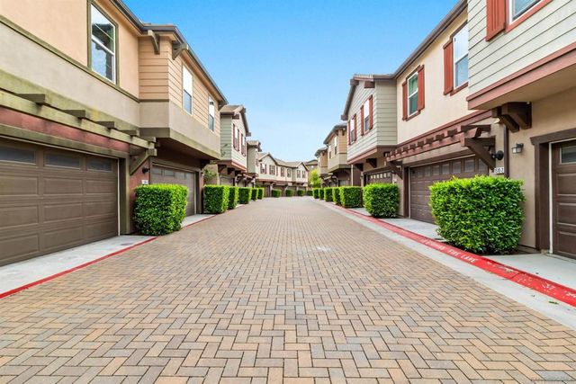 2754 Silver Medal Rd 5, Chula Vista, CA 91915