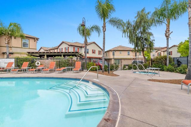 2754 Silver Medal Rd 5, Chula Vista, CA 91915