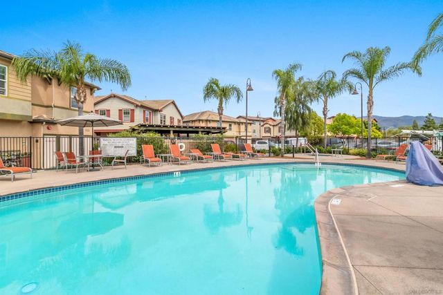 2754 Silver Medal Rd 5, Chula Vista, CA 91915