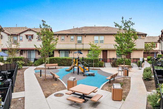 2754 Silver Medal Rd 5, Chula Vista, CA 91915