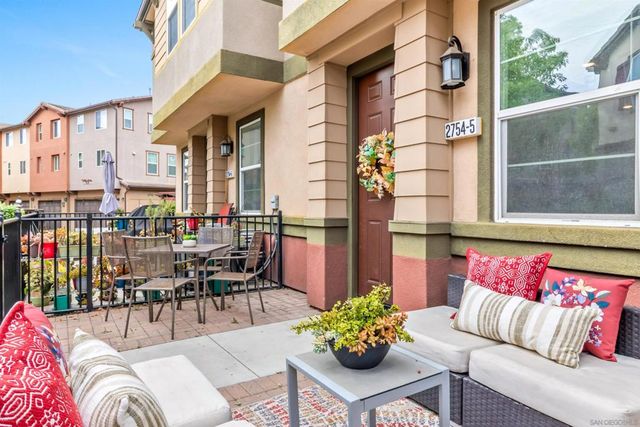 2754 Silver Medal Rd 5, Chula Vista, CA 91915