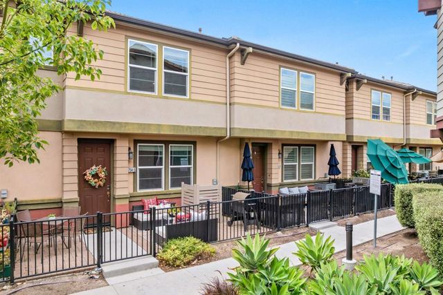 2754 Silver Medal Rd 5, Chula Vista, CA 91915