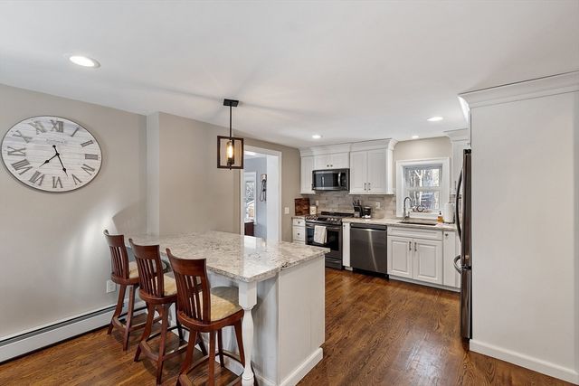 555 Oak Hill Rd, Fitchburg, MA 01420