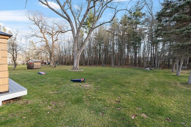 555 Oak Hill Rd, Fitchburg, MA 01420