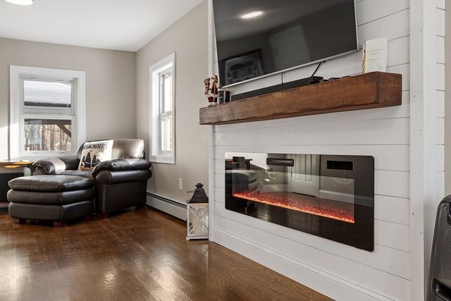 555 Oak Hill Rd, Fitchburg, MA 01420