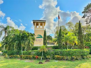 351 Palm Way 305, Pembroke Pines, FL 33025