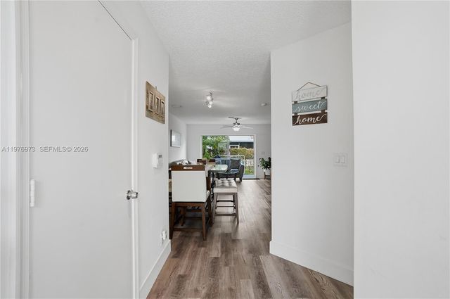 4765 SW 14th St, Deerfield Beach, FL 33442