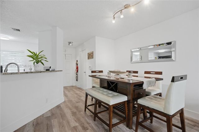 4765 SW 14th St, Deerfield Beach, FL 33442