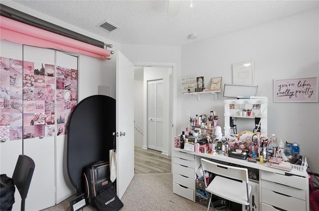 4765 SW 14th St, Deerfield Beach, FL 33442