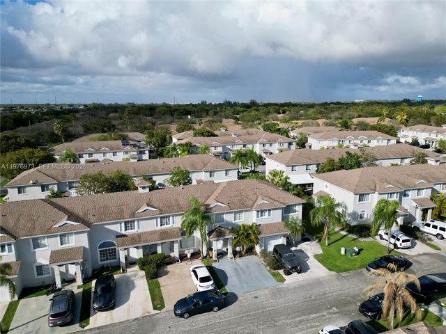 4765 SW 14th St, Deerfield Beach, FL 33442