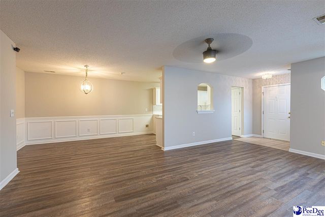 1232 Strada Amore, Florence, SC 29501