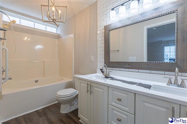 1232 Strada Amore, Florence, SC 29501