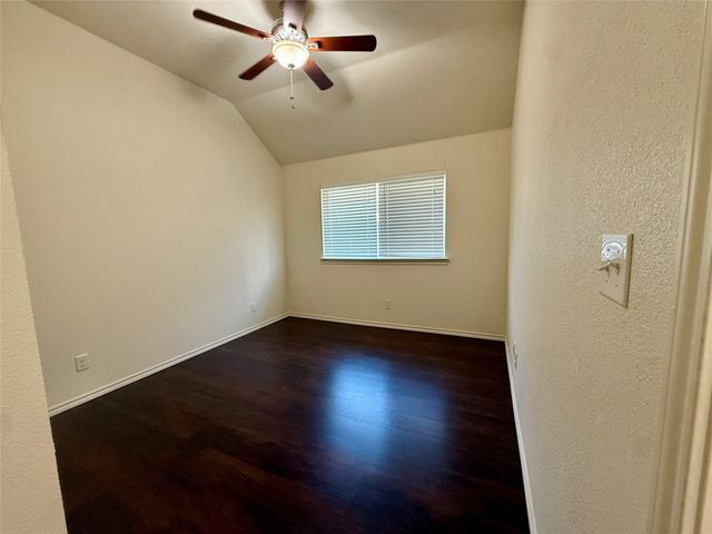 225 Lovers Path Drive, Springtown, TX 76082