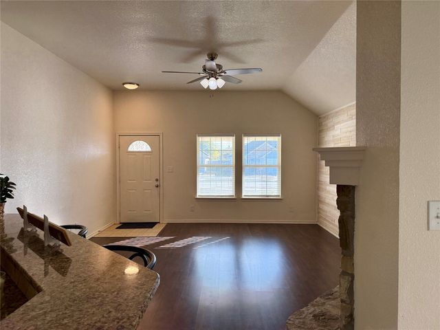 225 Lovers Path Drive, Springtown, TX 76082