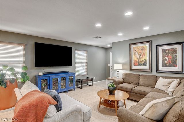 11108 Desert Dove Avenue, Las Vegas, NV 89144