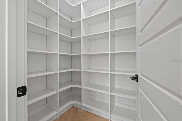 910 W WEST STREET, Tampa, FL 33602