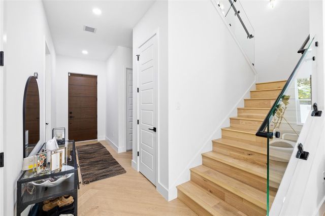 910 W WEST STREET, Tampa, FL 33602