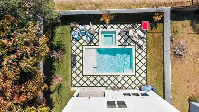 910 W WEST STREET, Tampa, FL 33602