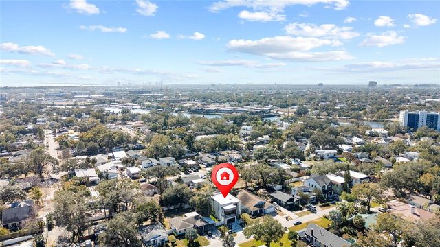 910 W WEST STREET, Tampa, FL 33602