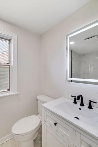 248 Adelaide Place, Munster, IN 46321