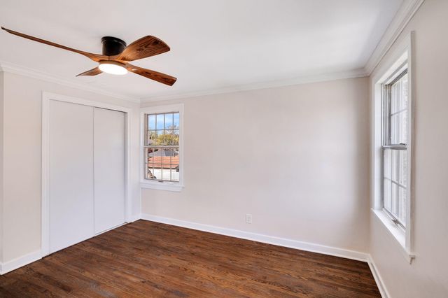 248 Adelaide Place, Munster, IN 46321