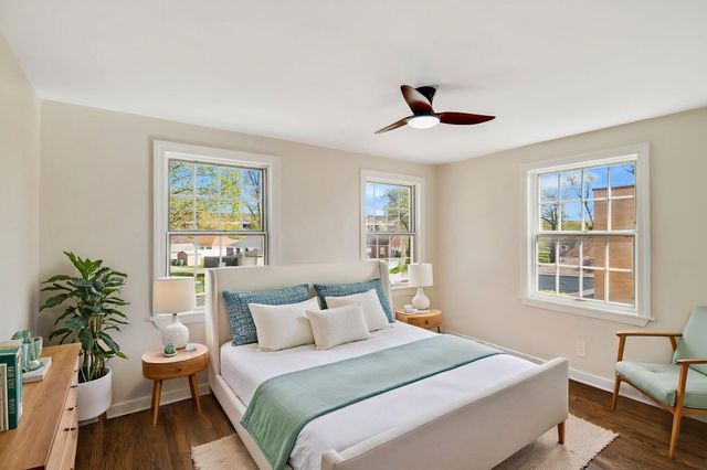 248 Adelaide Place, Munster, IN 46321