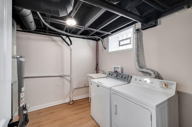 248 Adelaide Place, Munster, IN 46321