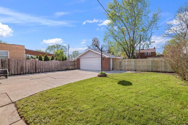 248 Adelaide Place, Munster, IN 46321